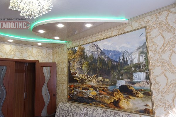 натяжные потолки в зал