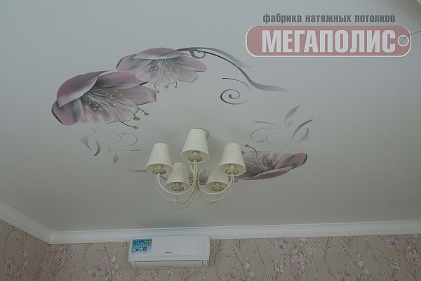 натяжной потолок в спальне